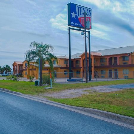Texas Inn San Benito Near Harlingen 外观 照片