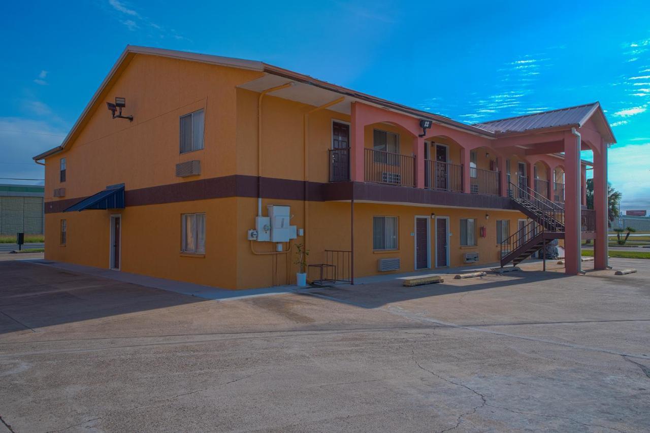 Texas Inn San Benito Near Harlingen 外观 照片