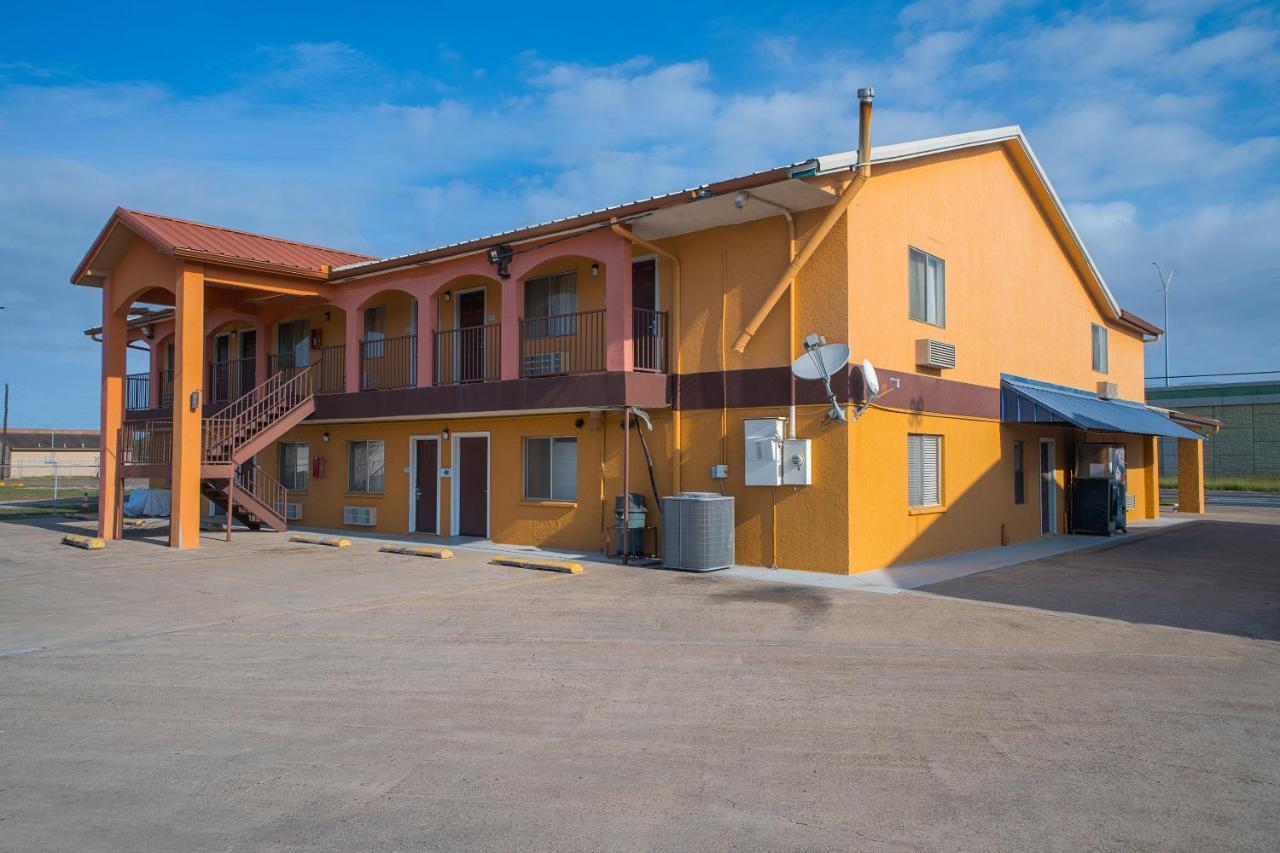 Texas Inn San Benito Near Harlingen 外观 照片