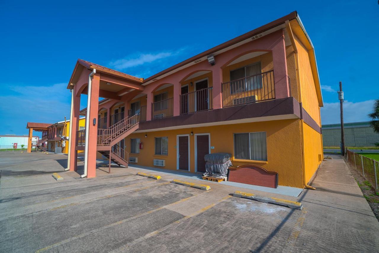 Texas Inn San Benito Near Harlingen 外观 照片